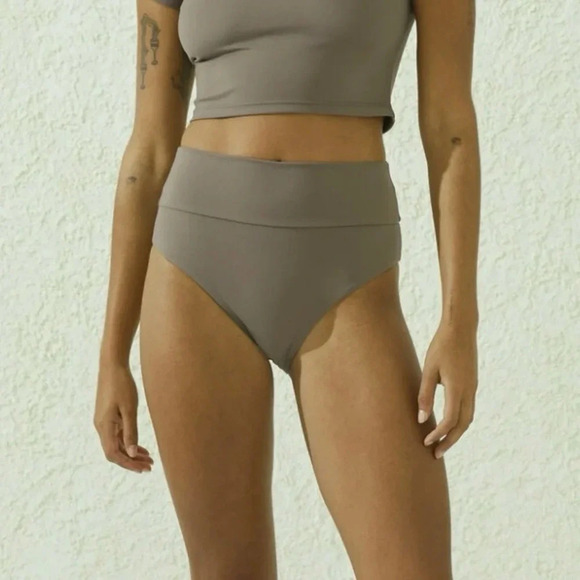 NWT Cotton On High Waisted Cheeky Bikini Smoothing Bottom Khaki Shimmer Size XS - Picture 8 of 10